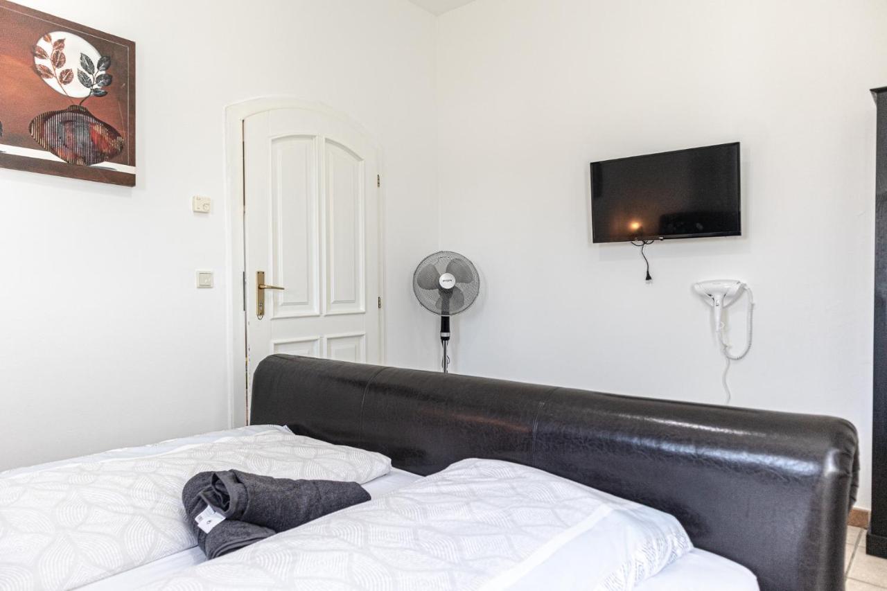 Exquisite Shared Villa - Your Private Room In This Beautiful Home 维也纳 外观 照片